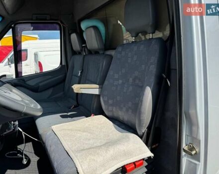 Серый Мерседес Sprinter, объемом двигателя 2.1 л и пробегом 436 тыс. км за 11750 $, фото 7 на Automoto.ua