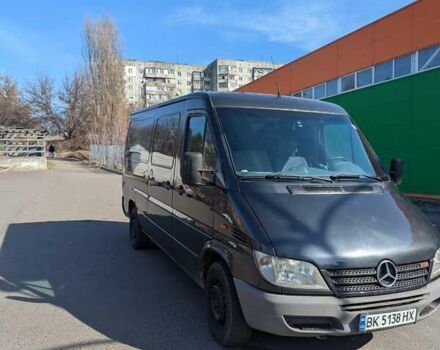 Серый Мерседес Sprinter, объемом двигателя 2.69 л и пробегом 350 тыс. км за 9999 $, фото 2 на Automoto.ua