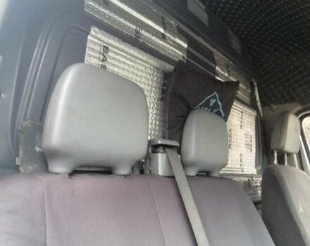 Серый Мерседес Sprinter, объемом двигателя 2.15 л и пробегом 730 тыс. км за 8800 $, фото 12 на Automoto.ua