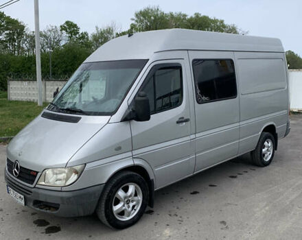 Серый Мерседес Sprinter, объемом двигателя 2.2 л и пробегом 457 тыс. км за 8800 $, фото 2 на Automoto.ua