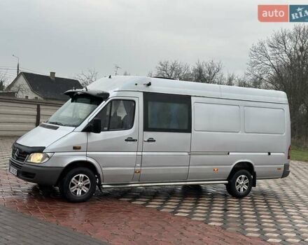 Серый Мерседес Sprinter, объемом двигателя 2.2 л и пробегом 700 тыс. км за 7900 $, фото 3 на Automoto.ua