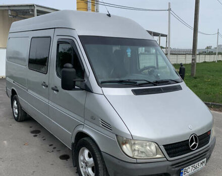 Серый Мерседес Sprinter, объемом двигателя 2.2 л и пробегом 457 тыс. км за 8800 $, фото 5 на Automoto.ua