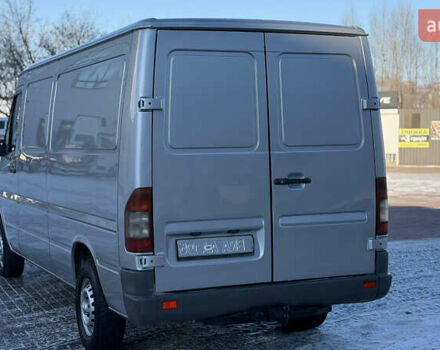 Серый Мерседес Sprinter, объемом двигателя 0 л и пробегом 398 тыс. км за 10300 $, фото 6 на Automoto.ua