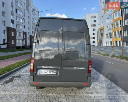 Серый Мерседес Sprinter, объемом двигателя 2.2 л и пробегом 400 тыс. км за 9800 $, фото 5 на Automoto.ua