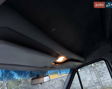 Серый Мерседес Sprinter, объемом двигателя 2.7 л и пробегом 398 тыс. км за 18900 $, фото 11 на Automoto.ua