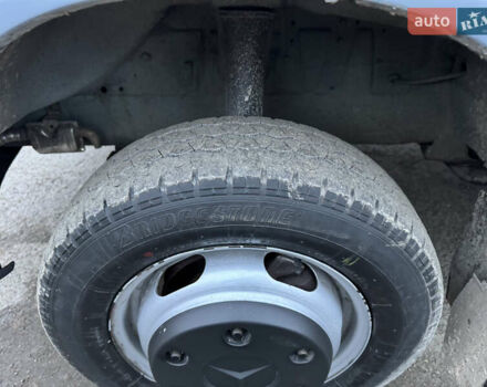 Серый Мерседес Sprinter, объемом двигателя 2.7 л и пробегом 398 тыс. км за 18900 $, фото 3 на Automoto.ua