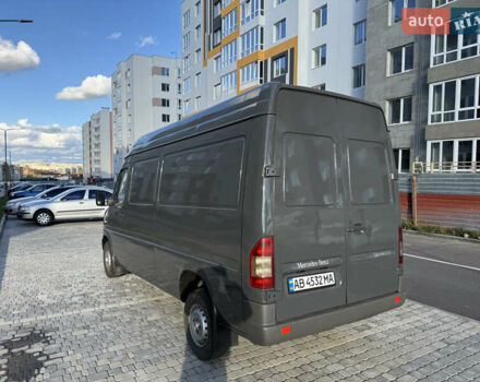 Серый Мерседес Sprinter, объемом двигателя 2.2 л и пробегом 400 тыс. км за 9800 $, фото 6 на Automoto.ua