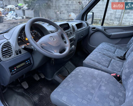Серый Мерседес Sprinter, объемом двигателя 2.7 л и пробегом 398 тыс. км за 18900 $, фото 7 на Automoto.ua