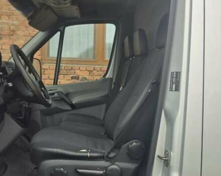 Серый Мерседес Sprinter, объемом двигателя 2.1 л и пробегом 415 тыс. км за 10000 $, фото 9 на Automoto.ua