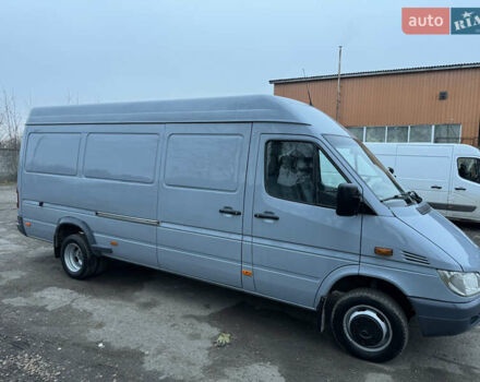 Серый Мерседес Sprinter, объемом двигателя 2.7 л и пробегом 398 тыс. км за 18900 $, фото 4 на Automoto.ua