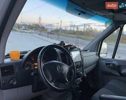 Серый Мерседес Sprinter, объемом двигателя 3 л и пробегом 500 тыс. км за 12000 $, фото 12 на Automoto.ua