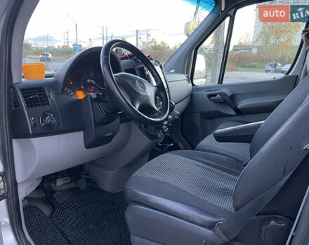 Серый Мерседес Sprinter, объемом двигателя 3 л и пробегом 500 тыс. км за 12000 $, фото 14 на Automoto.ua