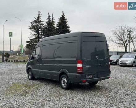 Серый Мерседес Sprinter, объемом двигателя 2.15 л и пробегом 444 тыс. км за 11350 $, фото 4 на Automoto.ua