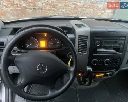 Серый Мерседес Sprinter, объемом двигателя 2.14 л и пробегом 340 тыс. км за 20000 $, фото 11 на Automoto.ua
