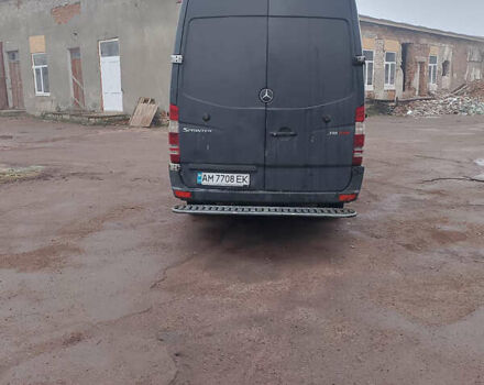 Серый Мерседес Sprinter, объемом двигателя 2.1 л и пробегом 571 тыс. км за 10000 $, фото 4 на Automoto.ua