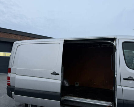 Сірий Мерседес Sprinter, об'ємом двигуна 2.99 л та пробігом 401 тис. км за 13500 $, фото 9 на Automoto.ua