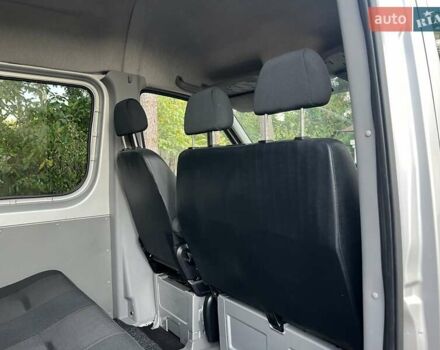 Серый Мерседес Sprinter, объемом двигателя 2.2 л и пробегом 290 тыс. км за 23950 $, фото 92 на Automoto.ua