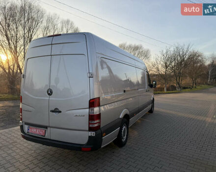Серый Мерседес Sprinter, объемом двигателя 0 л и пробегом 390 тыс. км за 16800 $, фото 3 на Automoto.ua