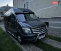 Серый Мерседес Sprinter, объемом двигателя 2.15 л и пробегом 423 тыс. км за 27900 $, фото 3 на Automoto.ua