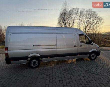 Серый Мерседес Sprinter, объемом двигателя 0 л и пробегом 390 тыс. км за 16800 $, фото 7 на Automoto.ua