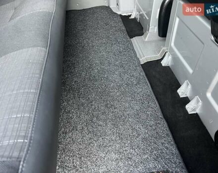 Серый Мерседес Sprinter, объемом двигателя 2.2 л и пробегом 290 тыс. км за 23950 $, фото 94 на Automoto.ua