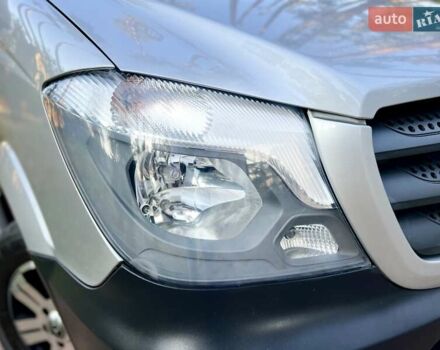 Серый Мерседес Sprinter, объемом двигателя 2.2 л и пробегом 290 тыс. км за 23950 $, фото 5 на Automoto.ua