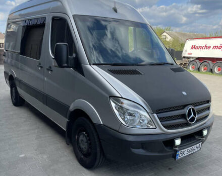 Серый Мерседес Sprinter, объемом двигателя 0 л и пробегом 269 тыс. км за 17000 $, фото 2 на Automoto.ua