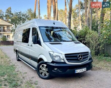 Серый Мерседес Sprinter, объемом двигателя 2.2 л и пробегом 290 тыс. км за 23950 $, фото 2 на Automoto.ua