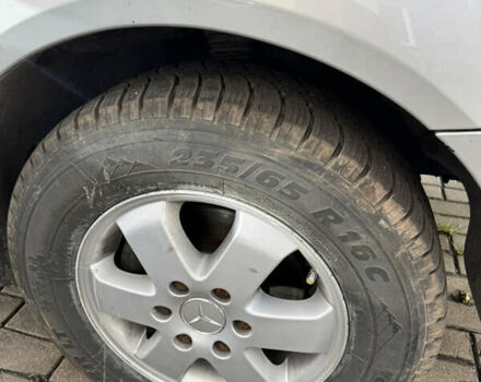 Серый Мерседес Sprinter, объемом двигателя 2.99 л и пробегом 344 тыс. км за 22000 $, фото 2 на Automoto.ua