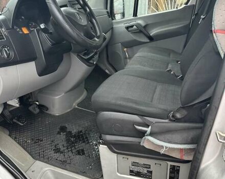 Серый Мерседес Sprinter, объемом двигателя 2.1 л и пробегом 277 тыс. км за 17500 $, фото 7 на Automoto.ua