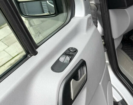 Серый Мерседес Sprinter, объемом двигателя 0 л и пробегом 420 тыс. км за 20000 $, фото 29 на Automoto.ua