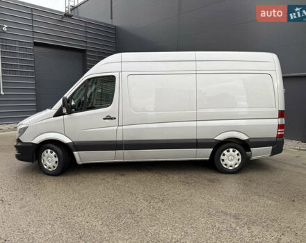 Серый Мерседес Sprinter, объемом двигателя 0 л и пробегом 420 тыс. км за 20000 $, фото 6 на Automoto.ua