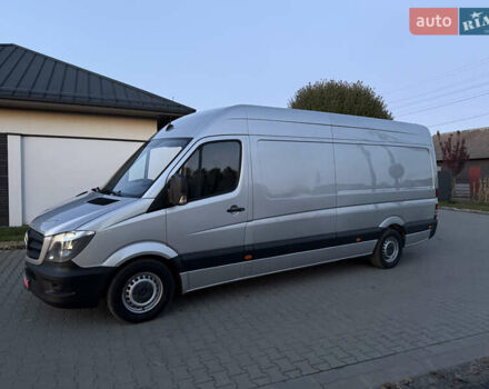 Сірий Мерседес Sprinter, об'ємом двигуна 0 л та пробігом 395 тис. км за 17600 $, фото 4 на Automoto.ua