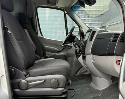 Серый Мерседес Sprinter, объемом двигателя 0 л и пробегом 420 тыс. км за 20000 $, фото 26 на Automoto.ua