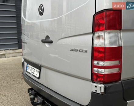Серый Мерседес Sprinter, объемом двигателя 0 л и пробегом 420 тыс. км за 20000 $, фото 15 на Automoto.ua