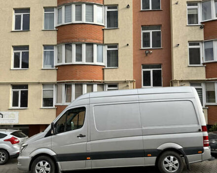 Серый Мерседес Sprinter, объемом двигателя 2.99 л и пробегом 344 тыс. км за 22000 $, фото 4 на Automoto.ua