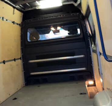 Серый Мерседес Sprinter, объемом двигателя 2.99 л и пробегом 344 тыс. км за 22000 $, фото 21 на Automoto.ua