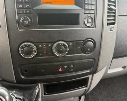 Серый Мерседес Sprinter, объемом двигателя 2.2 л и пробегом 275 тыс. км за 15900 $, фото 6 на Automoto.ua
