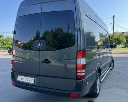 Серый Мерседес Sprinter, объемом двигателя 2.2 л и пробегом 215 тыс. км за 19699 $, фото 4 на Automoto.ua