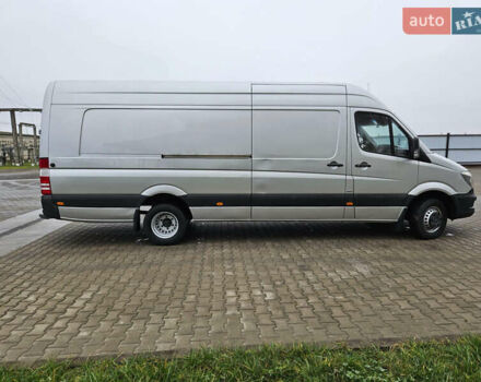 Серый Мерседес Sprinter, объемом двигателя 3 л и пробегом 335 тыс. км за 38499 $, фото 5 на Automoto.ua