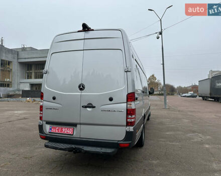 Серый Мерседес Sprinter, объемом двигателя 3 л и пробегом 277 тыс. км за 38800 $, фото 7 на Automoto.ua