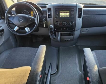 Серый Мерседес Sprinter, объемом двигателя 3 л и пробегом 74 тыс. км за 10000 $, фото 7 на Automoto.ua