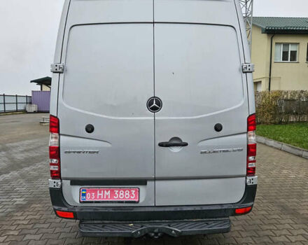 Серый Мерседес Sprinter, объемом двигателя 3 л и пробегом 335 тыс. км за 38499 $, фото 3 на Automoto.ua