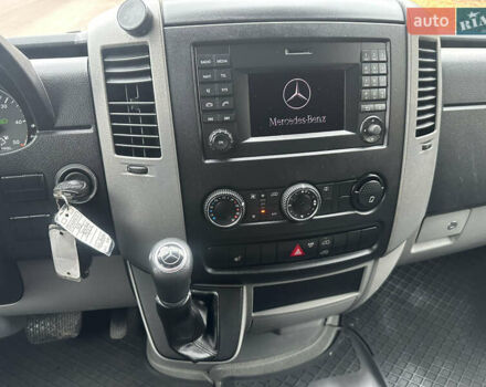 Серый Мерседес Sprinter, объемом двигателя 2.2 л и пробегом 291 тыс. км за 21500 $, фото 21 на Automoto.ua