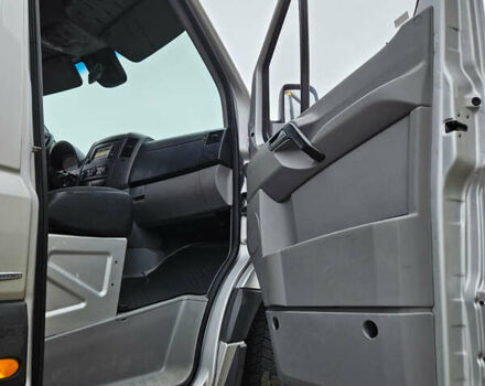 Серый Мерседес Sprinter, объемом двигателя 3 л и пробегом 335 тыс. км за 38499 $, фото 19 на Automoto.ua