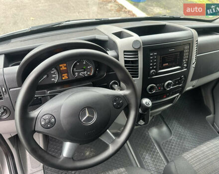 Серый Мерседес Sprinter, объемом двигателя 2.2 л и пробегом 291 тыс. км за 21500 $, фото 22 на Automoto.ua