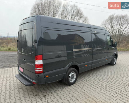 Серый Мерседес Sprinter, объемом двигателя 0 л и пробегом 345 тыс. км за 19200 $, фото 4 на Automoto.ua