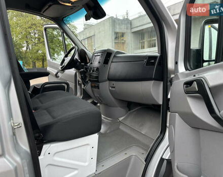 Серый Мерседес Sprinter, объемом двигателя 3 л и пробегом 277 тыс. км за 38800 $, фото 15 на Automoto.ua