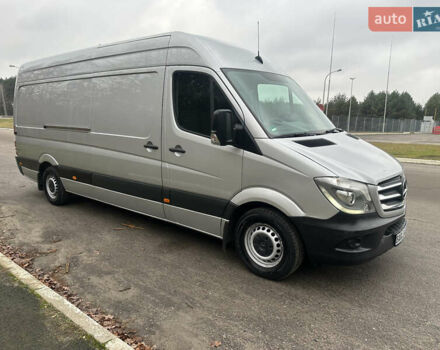 Серый Мерседес Sprinter, объемом двигателя 2.2 л и пробегом 291 тыс. км за 21500 $, фото 4 на Automoto.ua