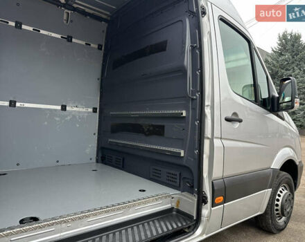 Серый Мерседес Sprinter, объемом двигателя 3 л и пробегом 277 тыс. км за 38800 $, фото 10 на Automoto.ua